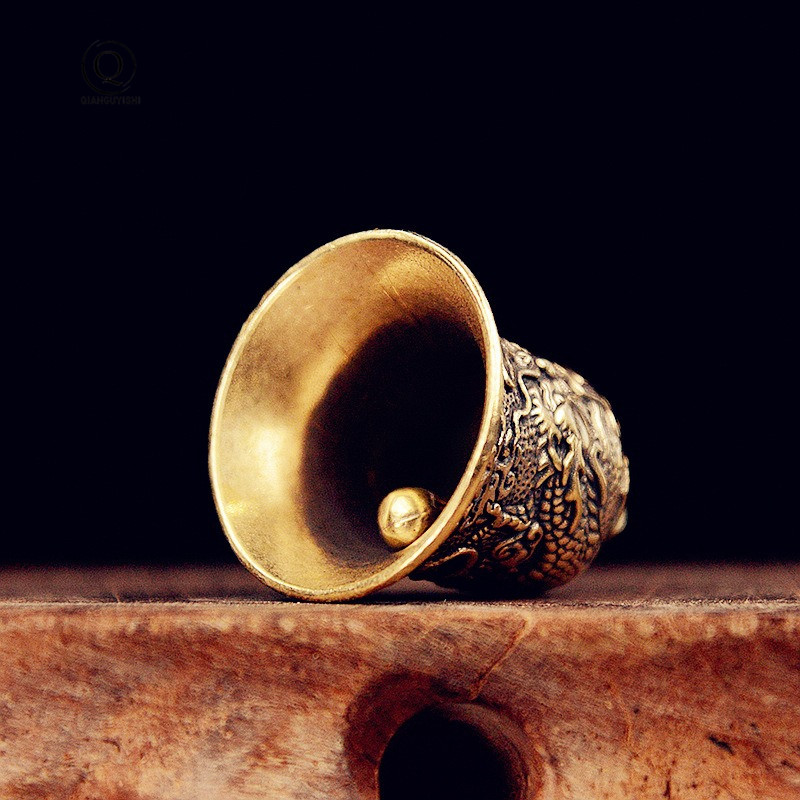 Vintage Brass Bell Carved Drag - Vintage Collectible Bells のレビューと価格