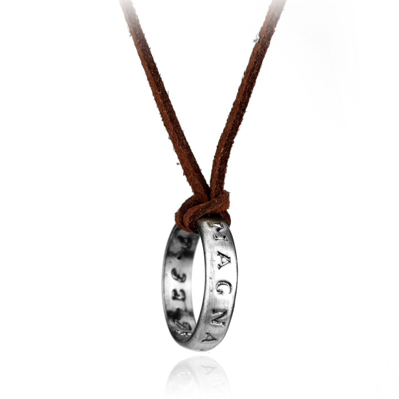 Game Anime Leather Chain Ring  - Vintage Necklace のレビューと価格