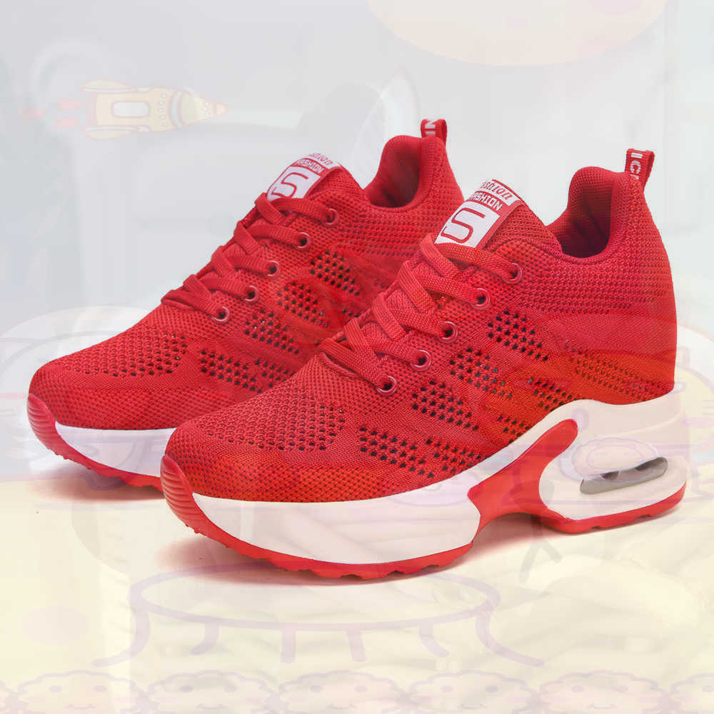 Red Size 36 Shoes Woman Tennis - Collectible Vintage Golf Balls のレビューと価格