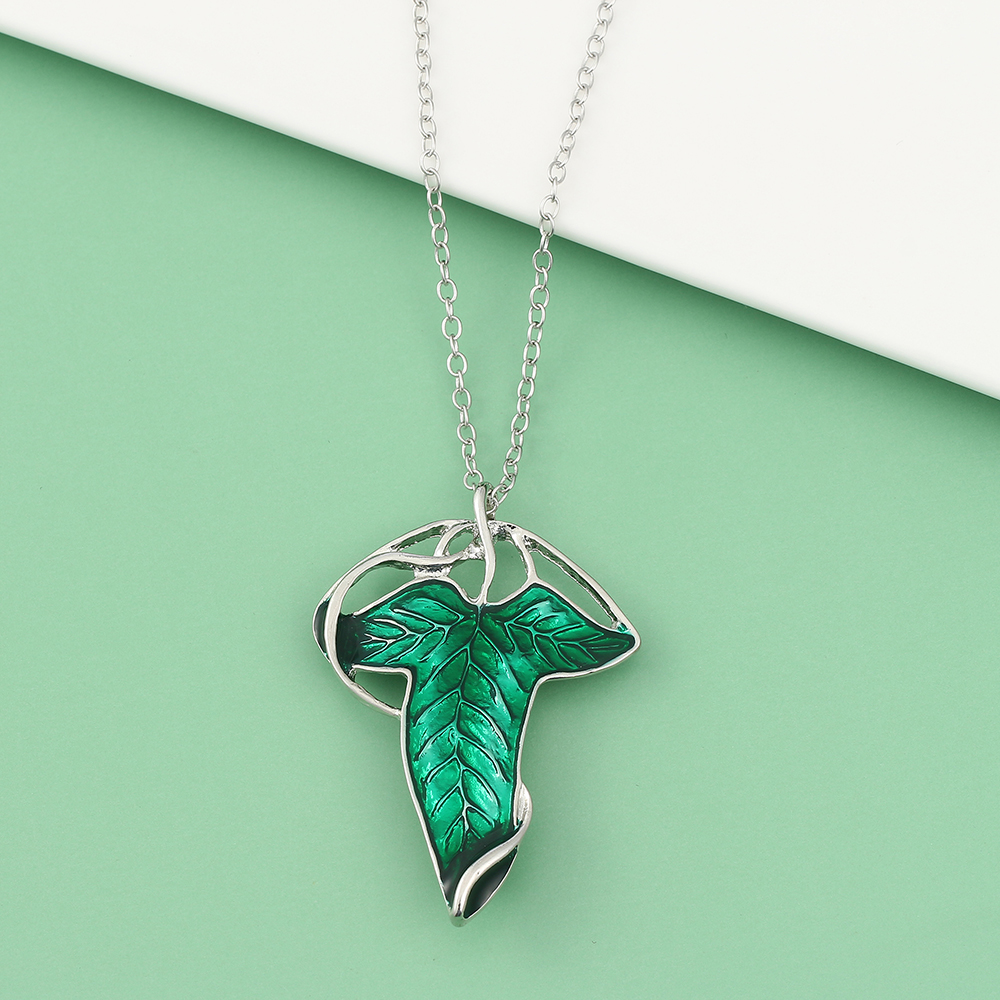 Vintage Green Leaf Pendant Nec - Vintage Necklace のレビューと価格