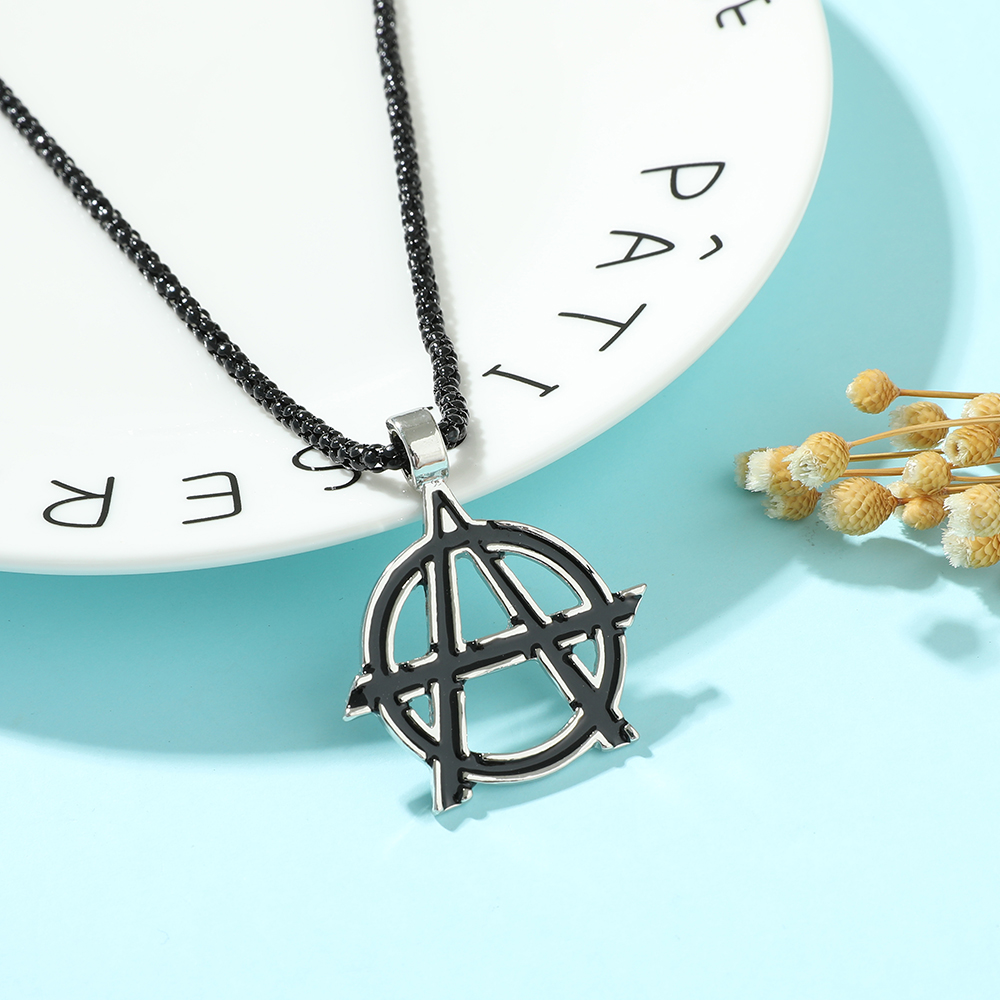 Movies Avengers Symbol Letter  - Vintage Necklace のレビューと価格
