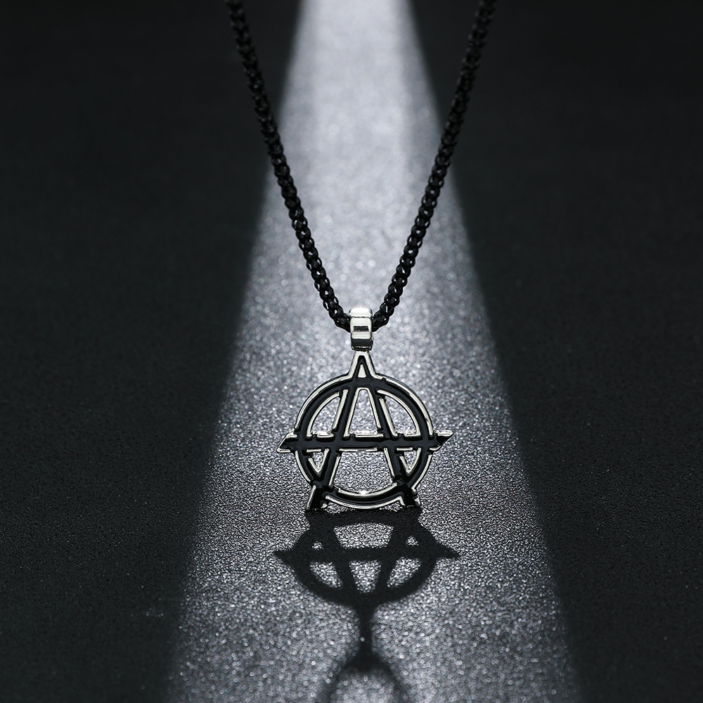 Movies Avengers Symbol Letter  - Vintage Necklace のレビューと価格