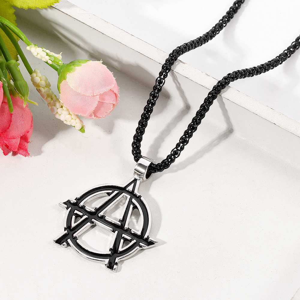 Movies Avengers Symbol Letter  - Vintage Necklace のレビューと価格