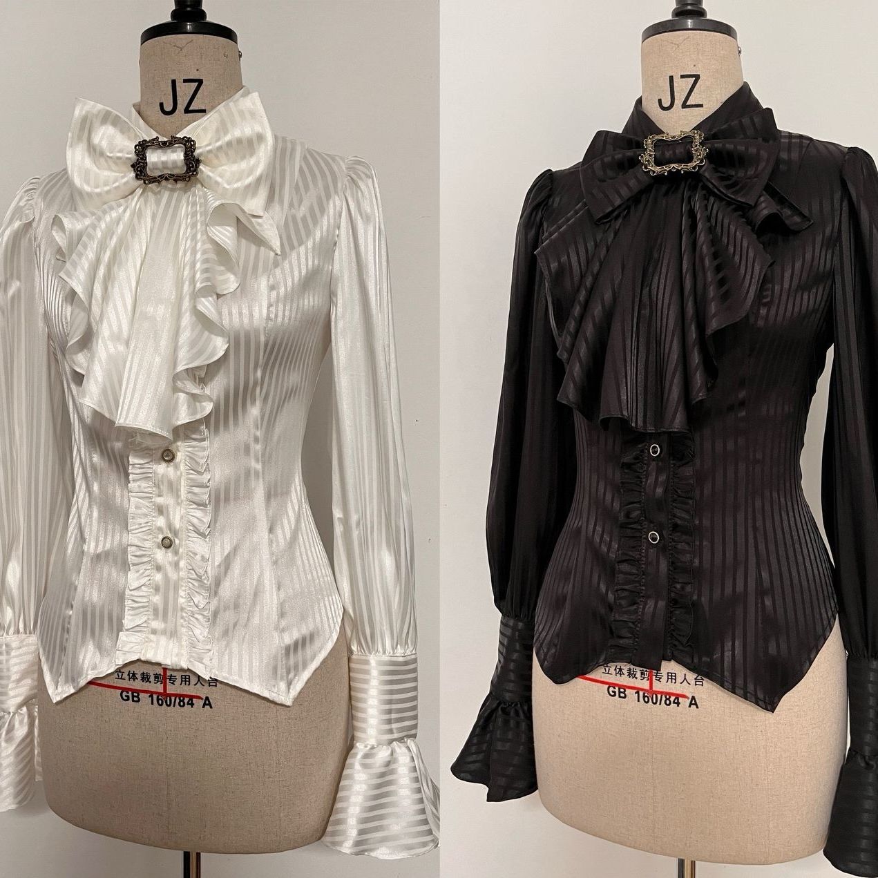 Lolita Style Long Sleeve White - Vintage Collectible Bells のレビューと価格