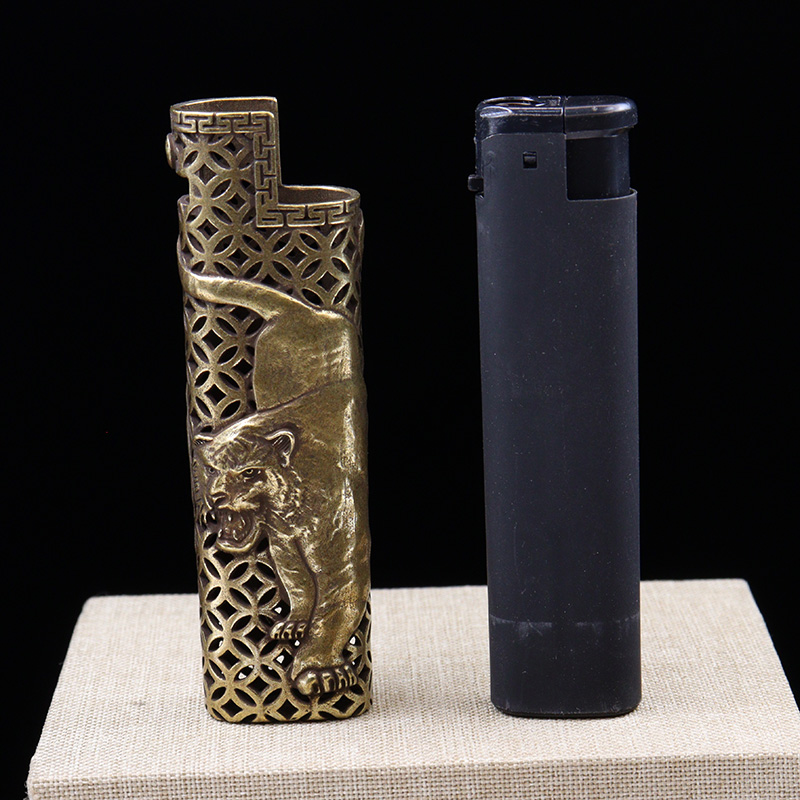 Vintage Brass Tiger Lighter Ac - Vintage Collectible Lighters のレビューと価格