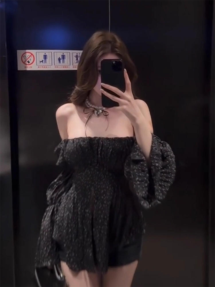 Black Bell Sleeve Top And High - Vintage Collectible Bells のレビューと価格