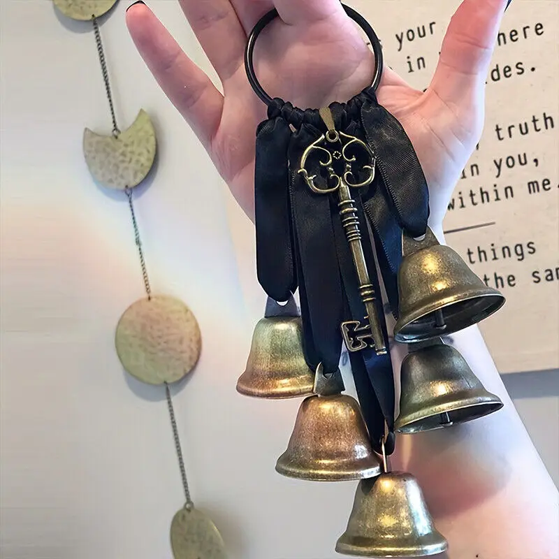 Witch Style Vintage Key with S - Vintage Collectible Bells のレビューと価格