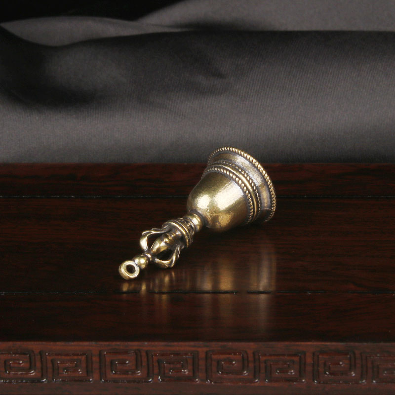 Vintage Brass Diamond Bell Key - Vintage Collectible Bells のレビューと価格