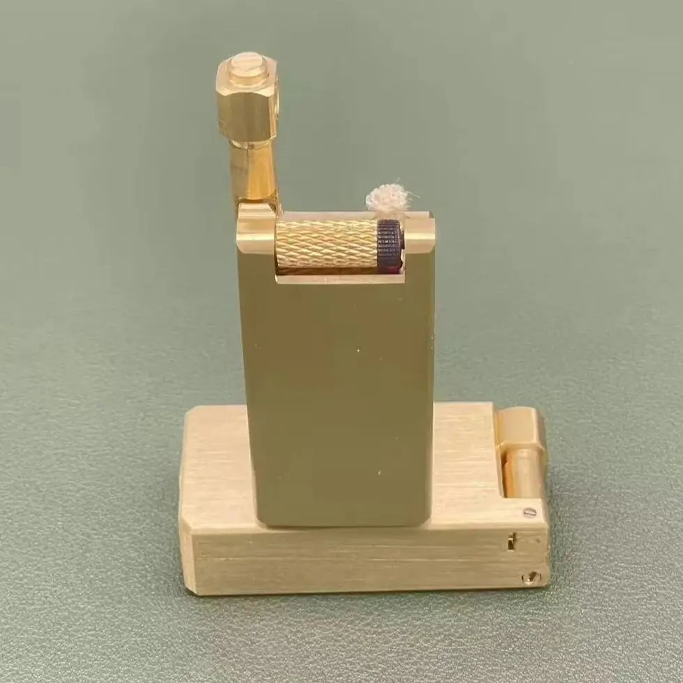 Vintage European Pipe Lighter, - Vintage Collectible Lighters のレビューと価格