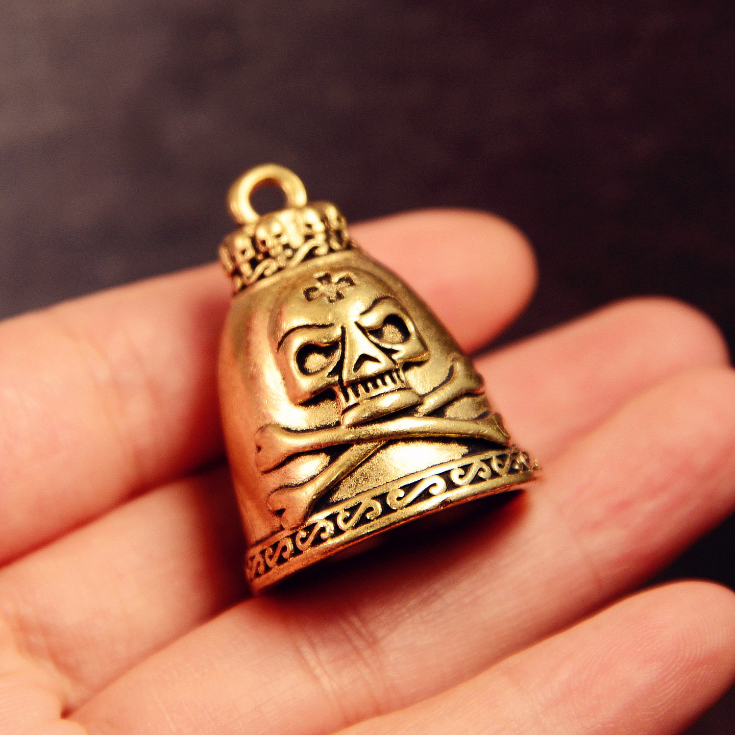 Brass Skull Bell Figurine 3.3c - Vintage Collectible Bells のレビューと価格
